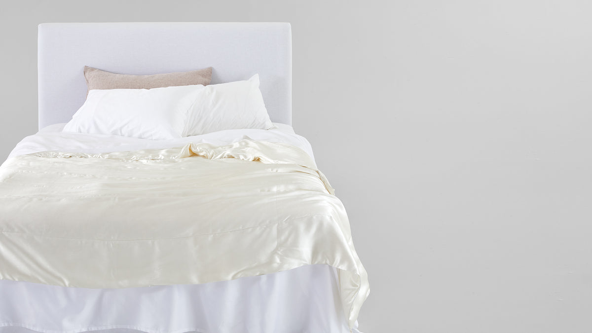 Mundo Summer Quilt Lightweight, Silk Summer Doona Abode Abode Living