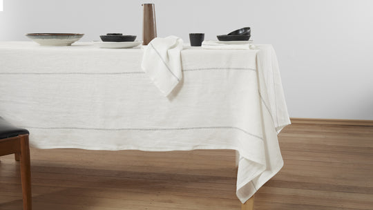 Rythmo Table Cloth